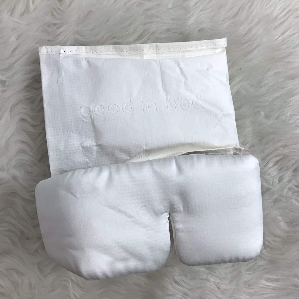 Lunya washable silk sleep mask - Picture 3 of 8